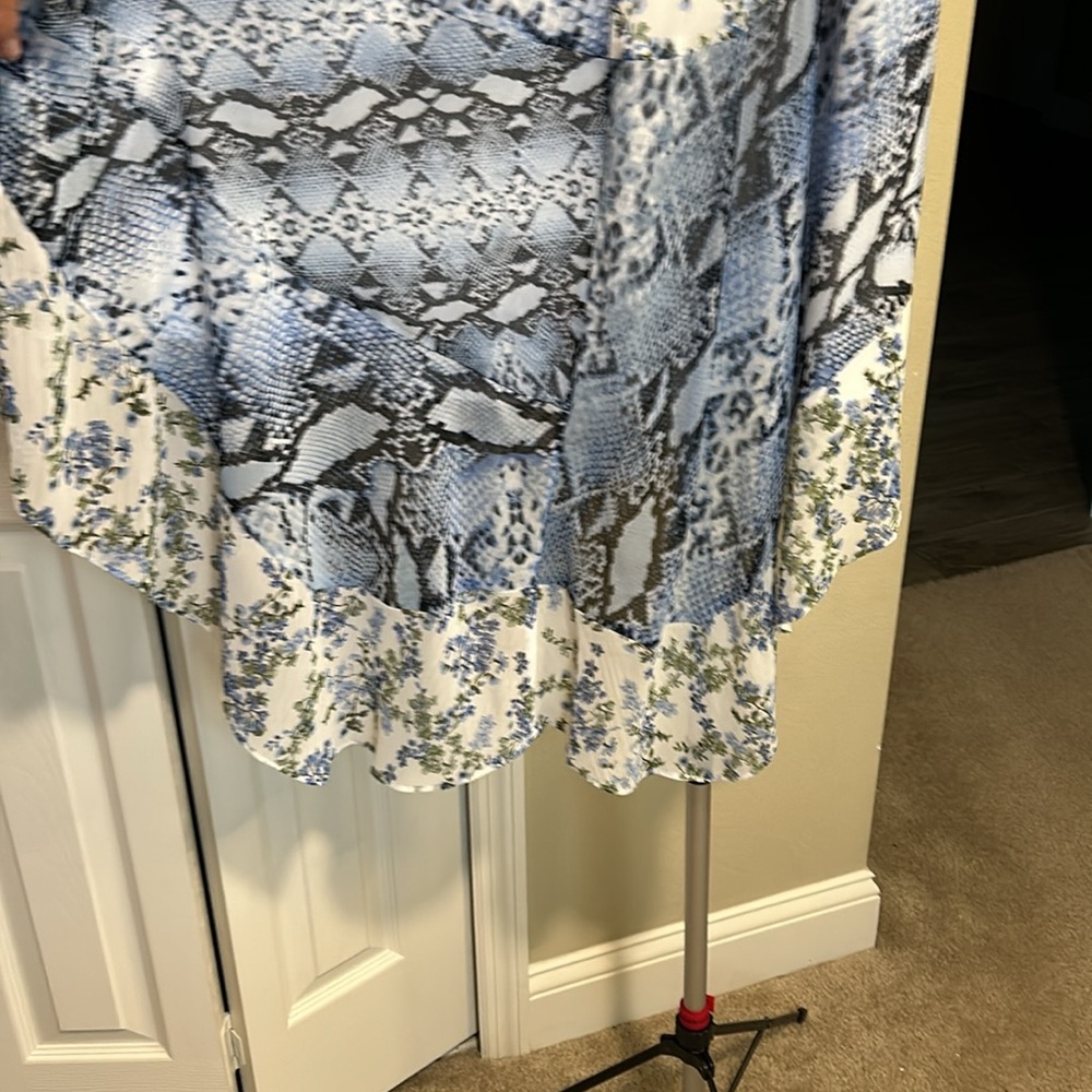 INC ASymmetrical Blue Animal Print Skirt with Matching Top - Picture 6 of 9